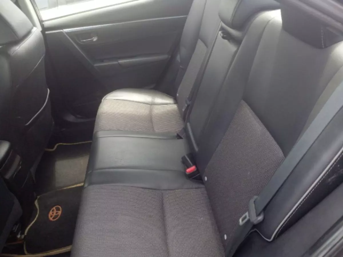 interiorBack
