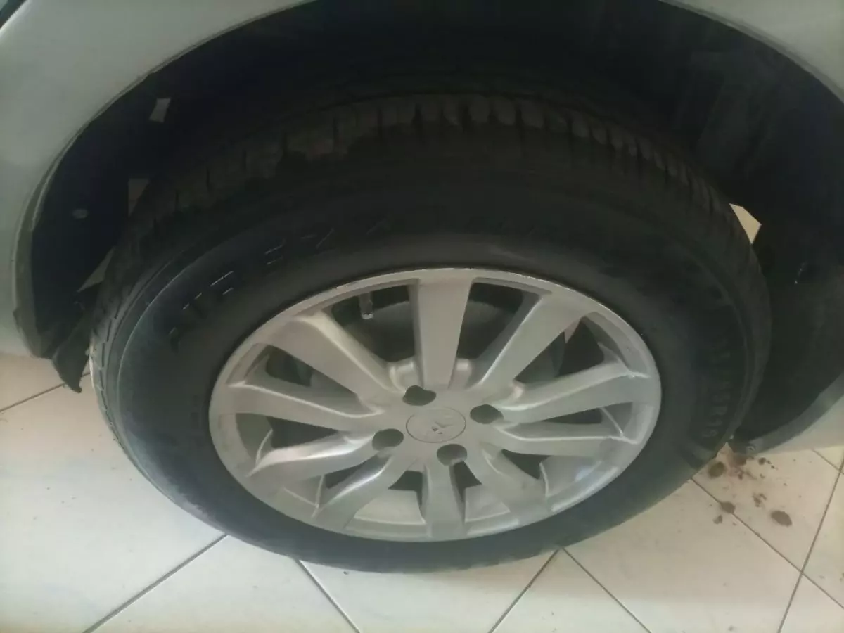 tyre2