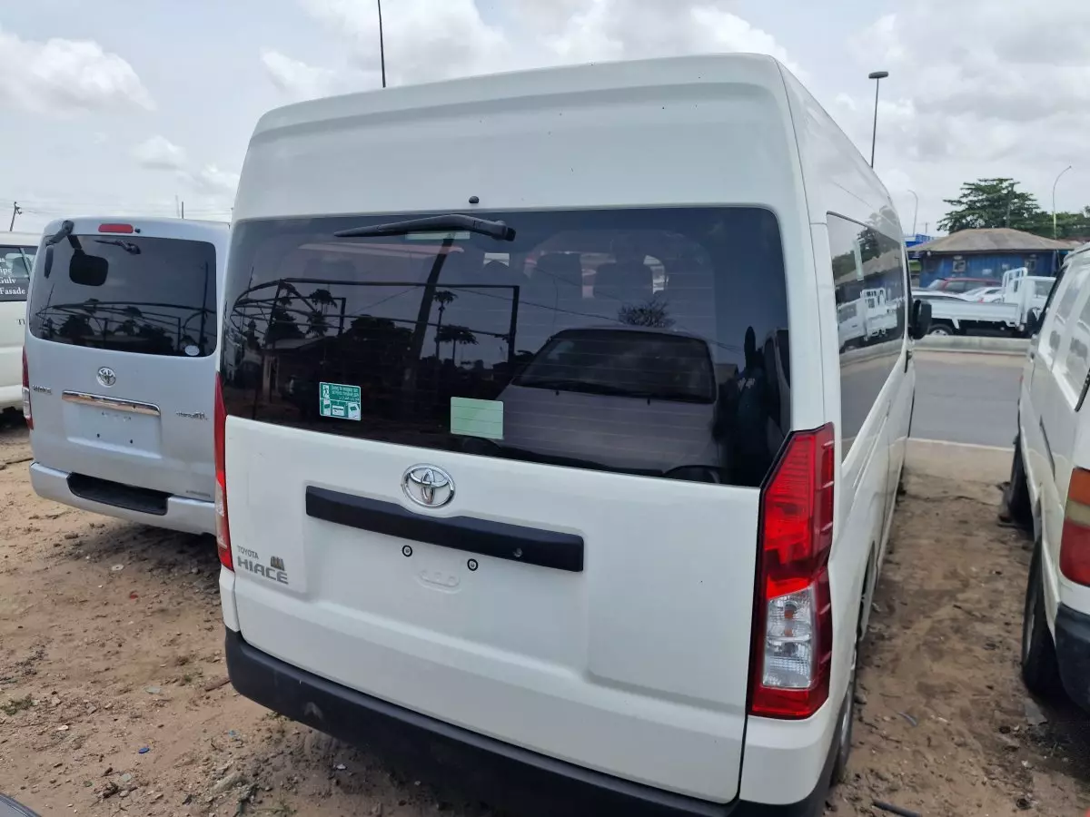 car Back