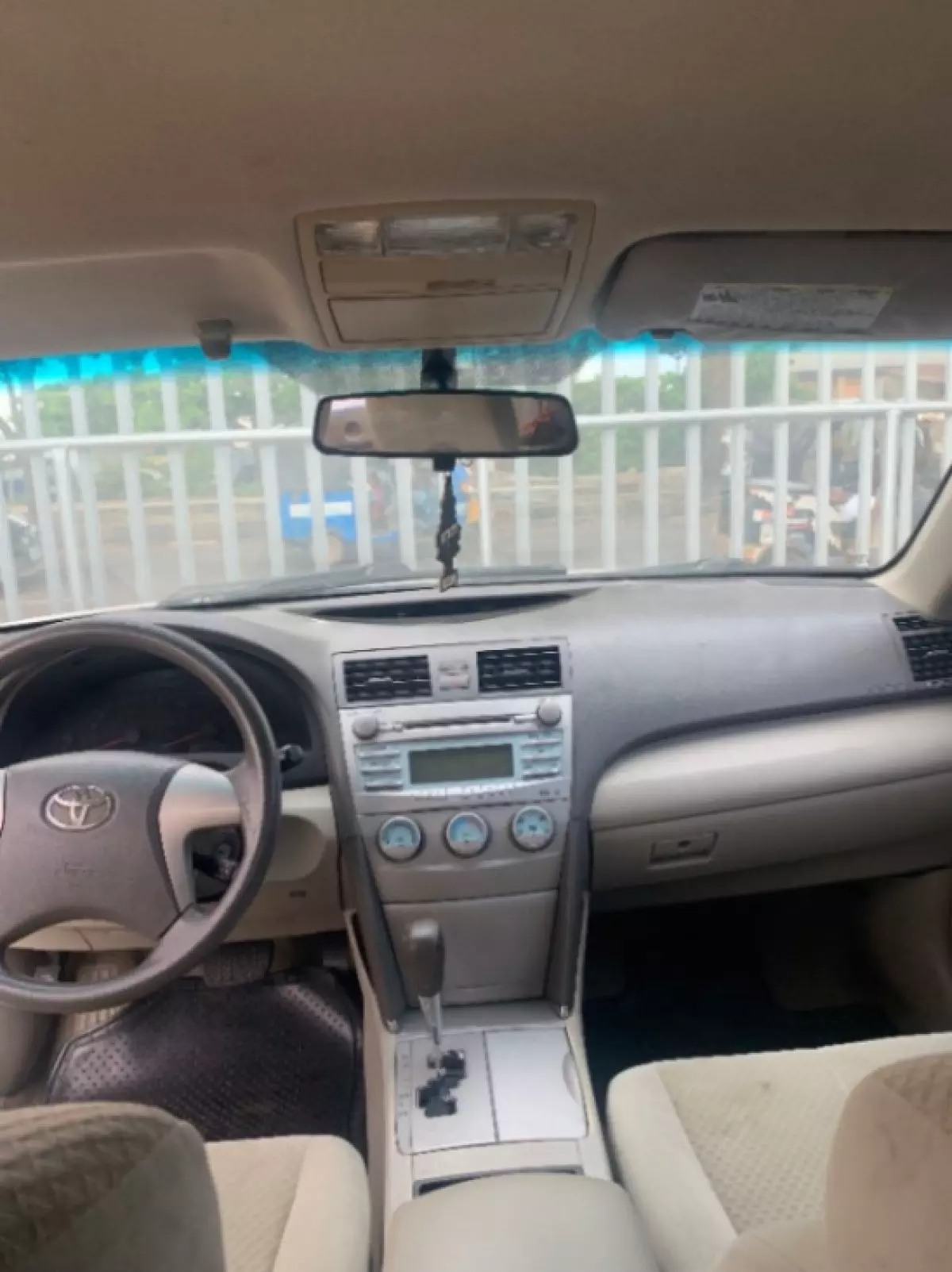 interiorFront