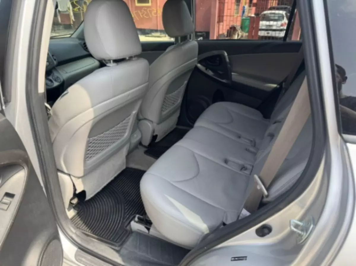 interiorBack