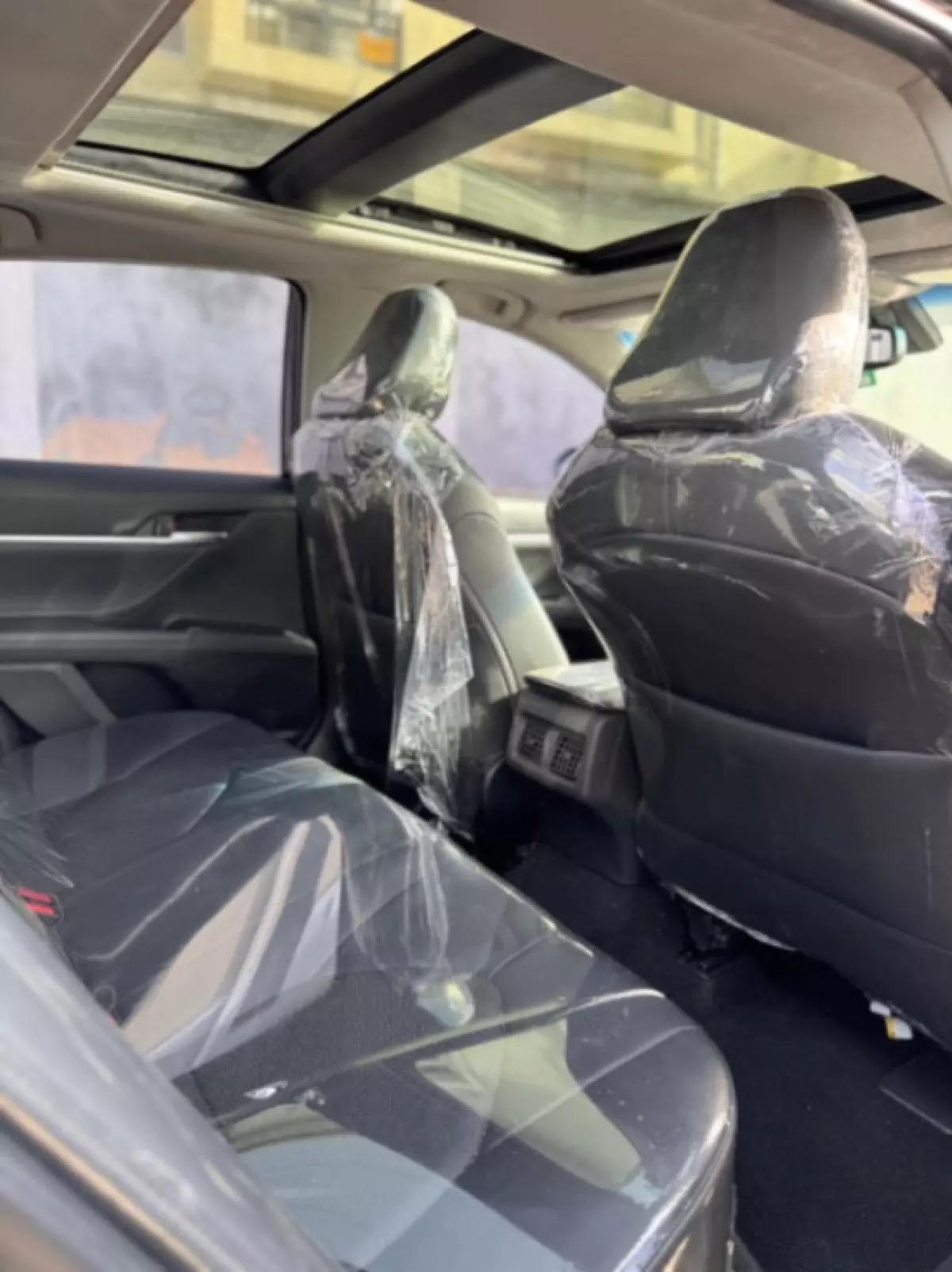 interiorBack