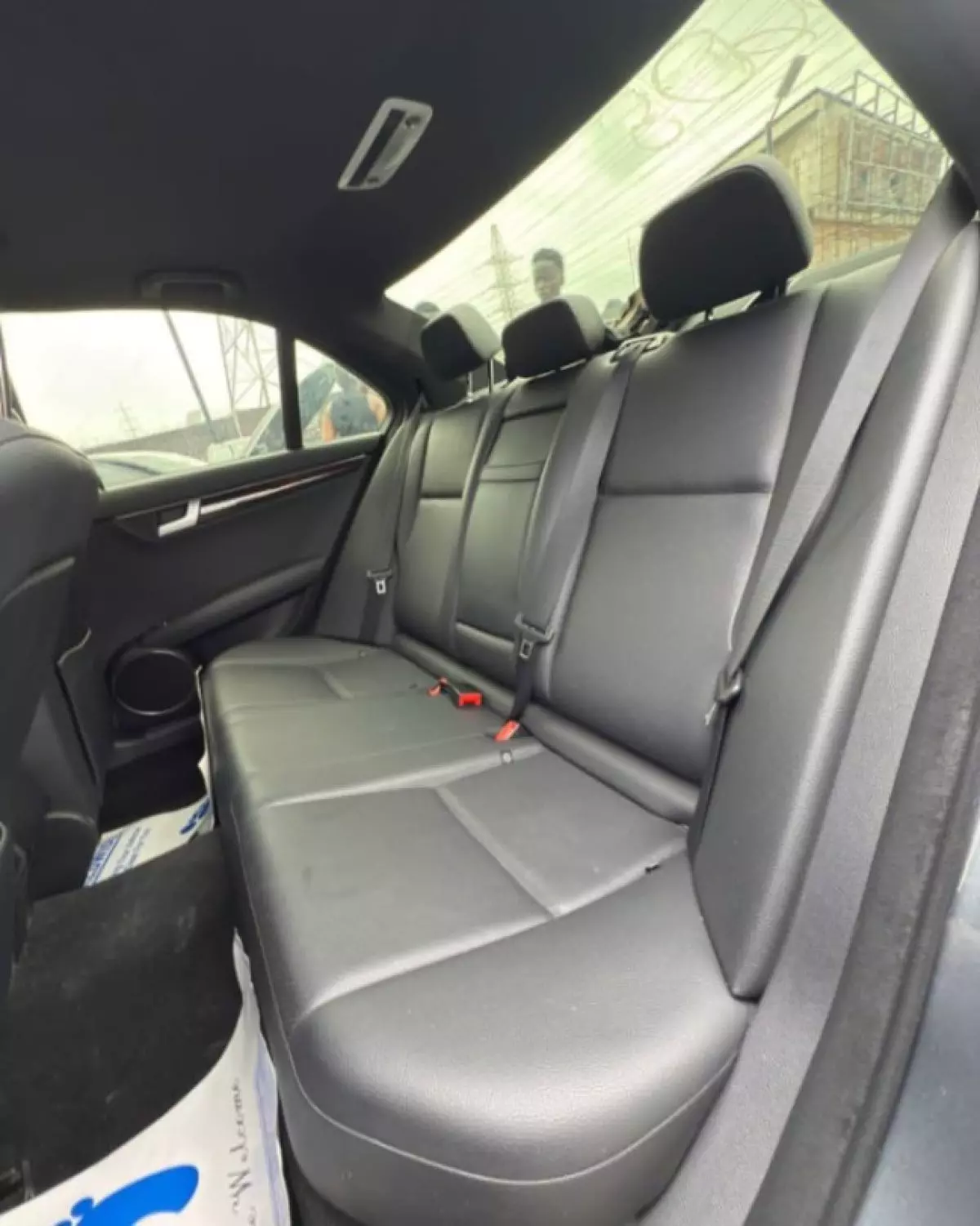interiorBack