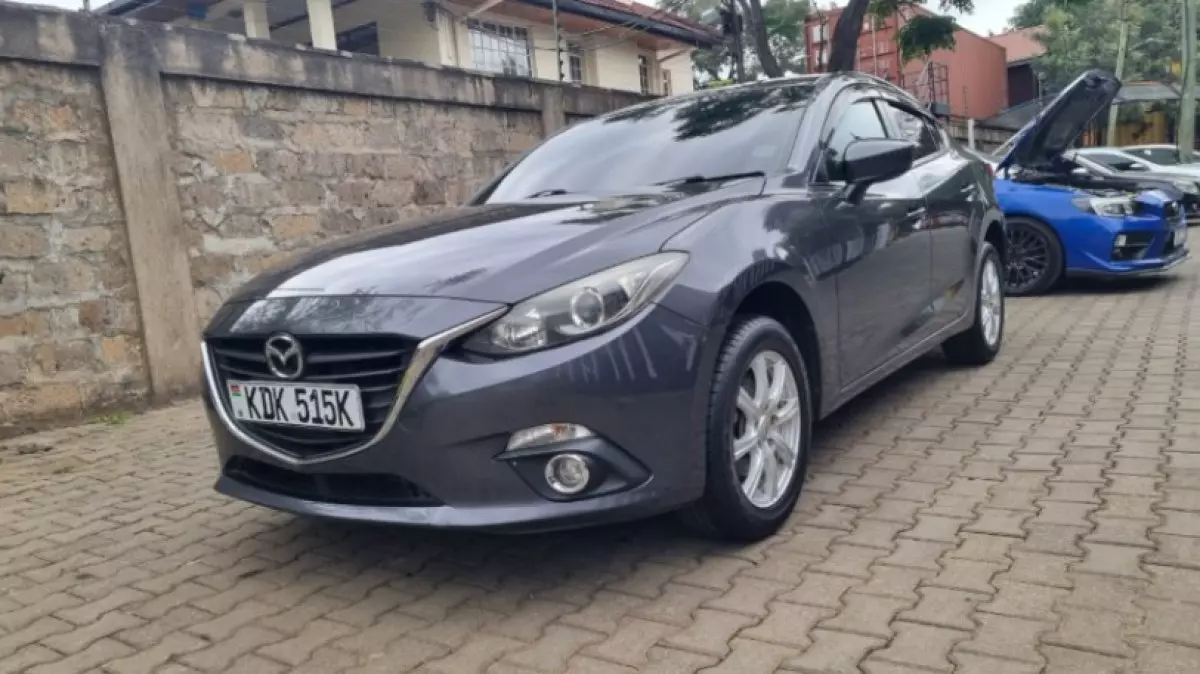 Mazda Axela  - 2015
