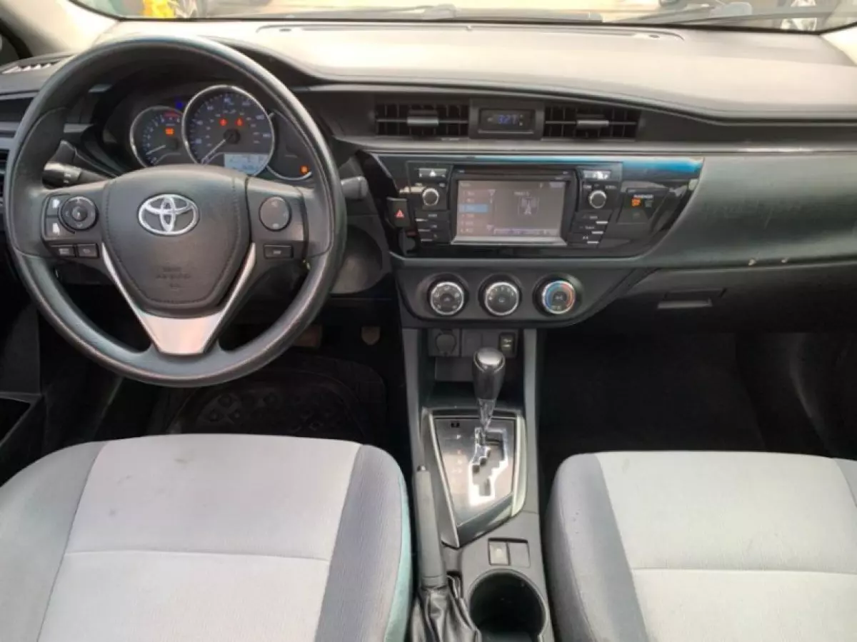 interiorFront