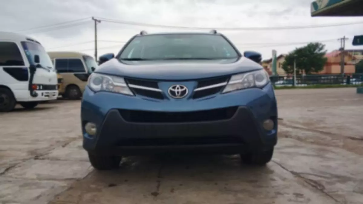 Toyota RAV4 - 2014