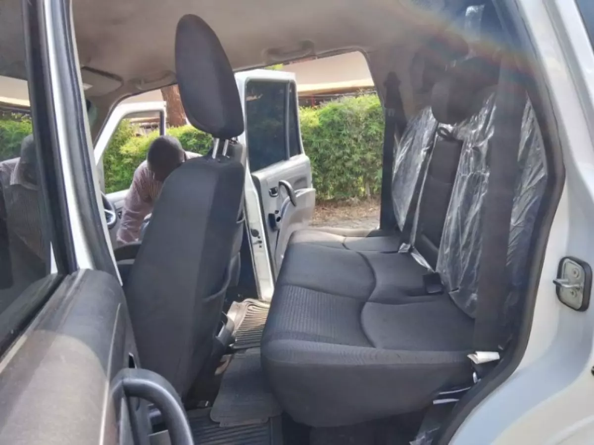 interiorBack