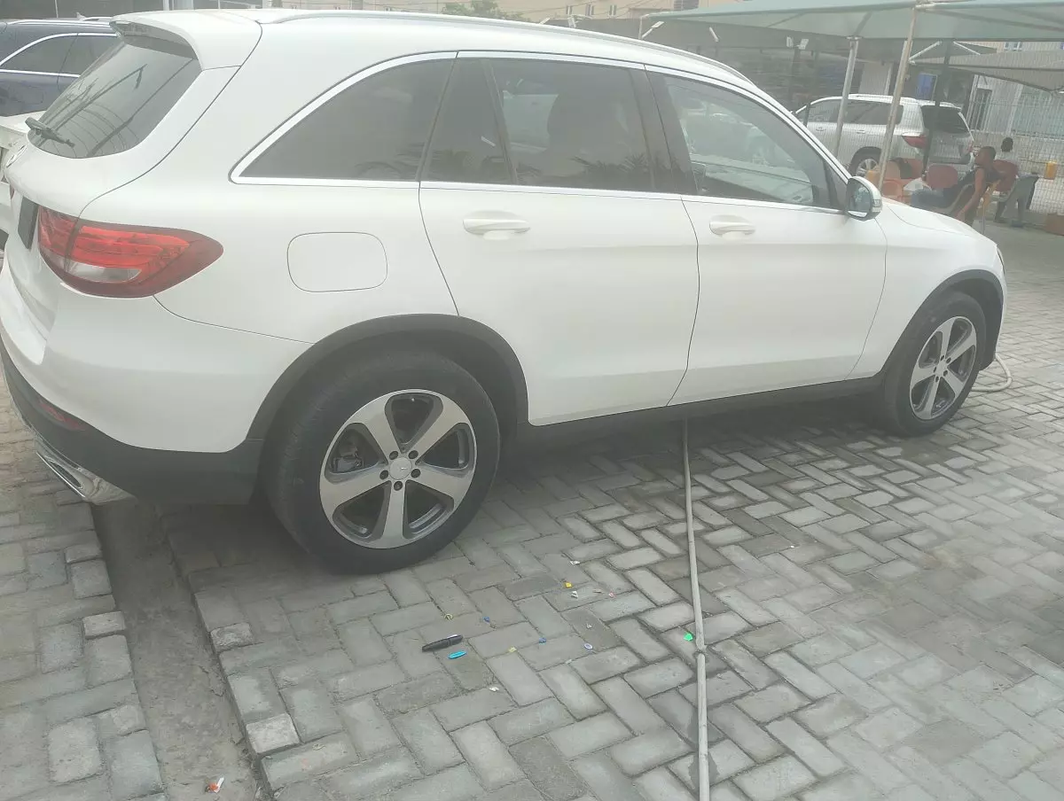 car Left