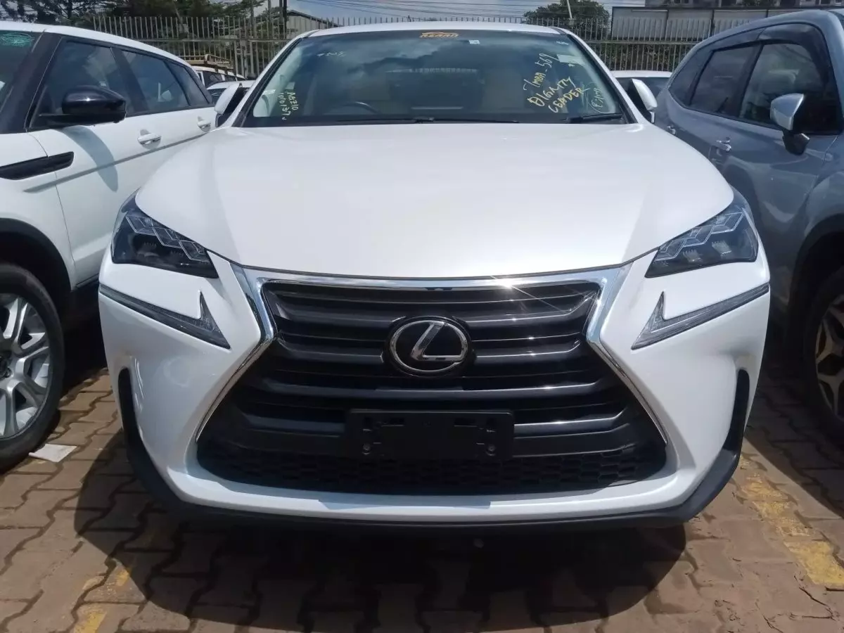 Lexus NX 200T - 2016