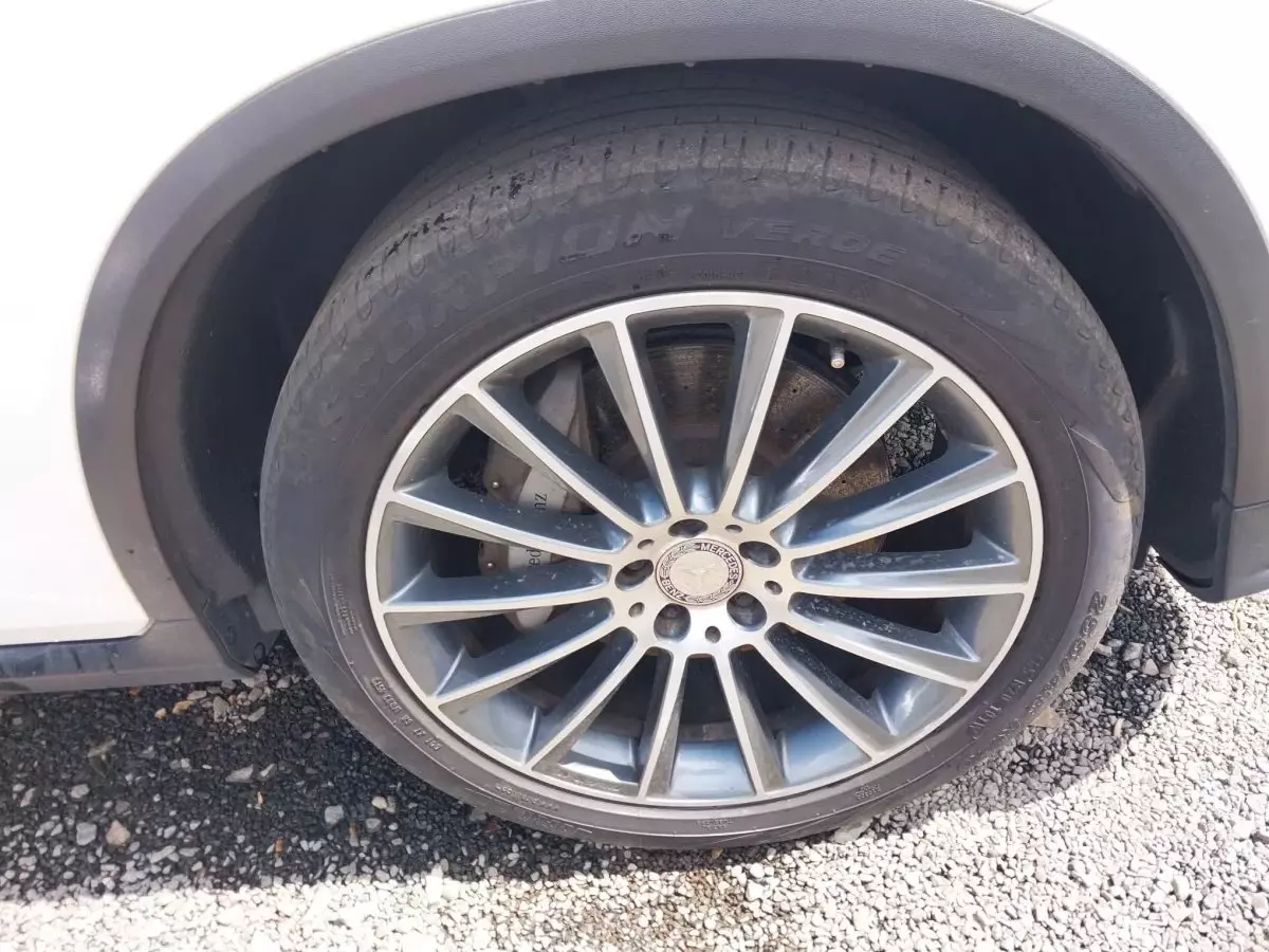 tyre1