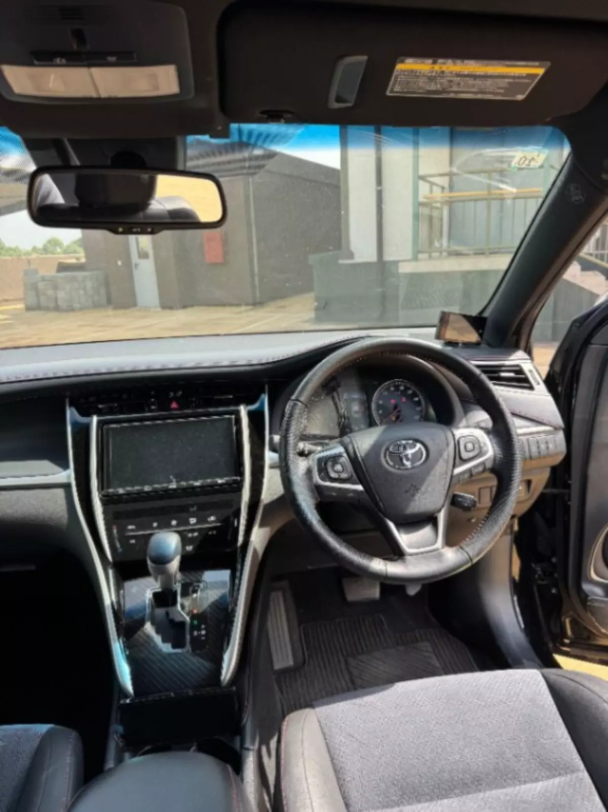 interiorBack