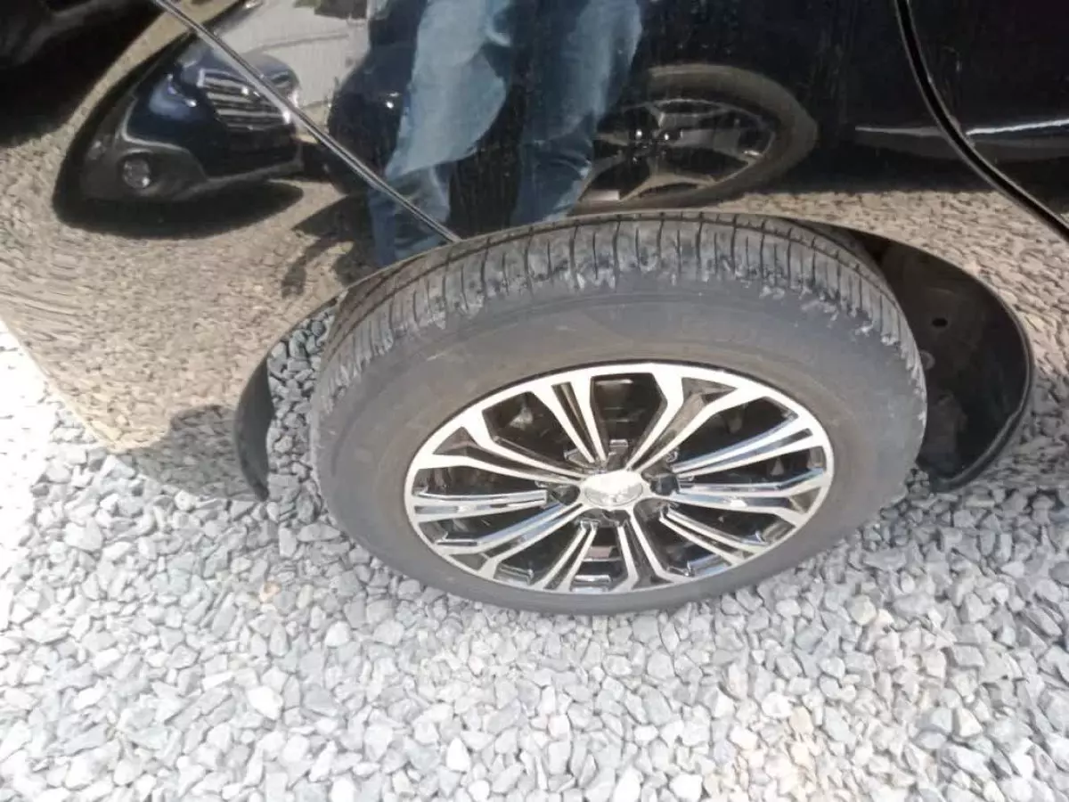 tyre3