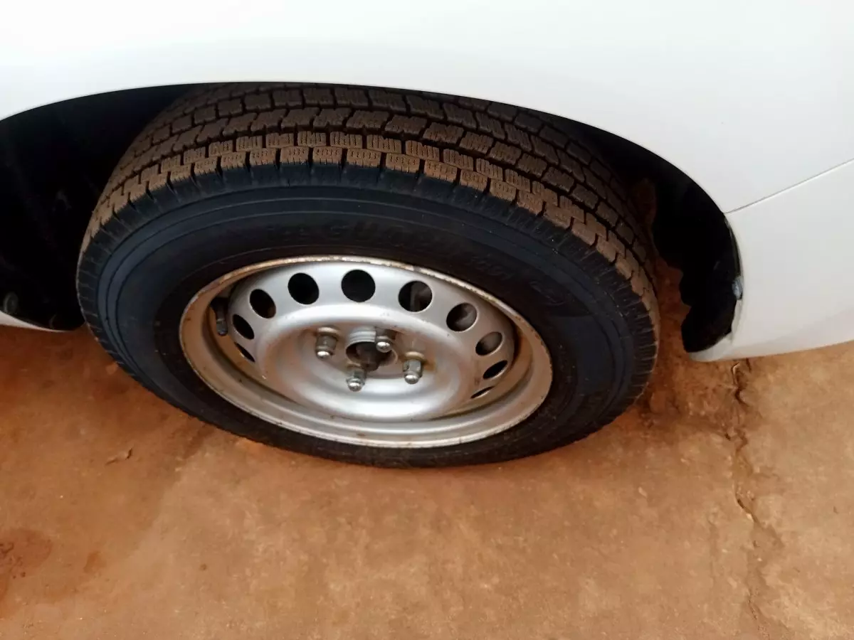 tyre2