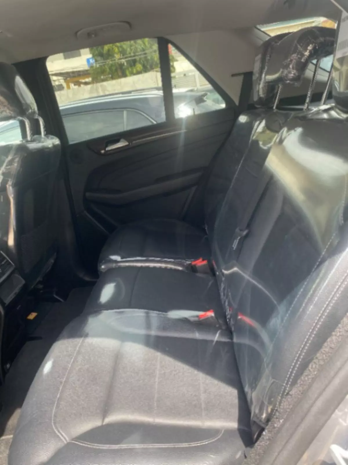 interiorBack
