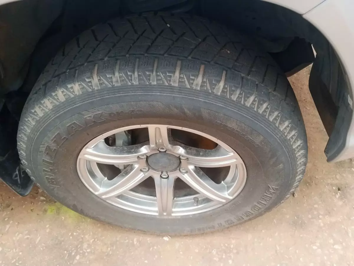 tyre1