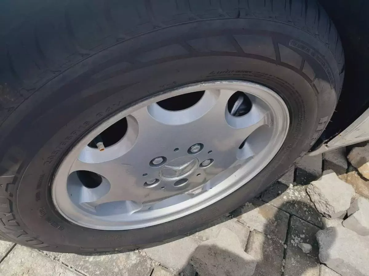 tyre0
