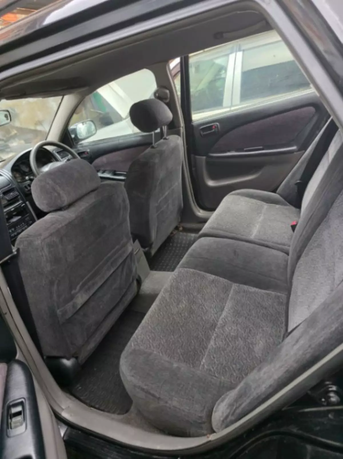 interiorBack