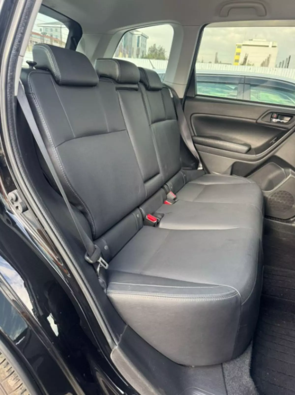 interiorBack