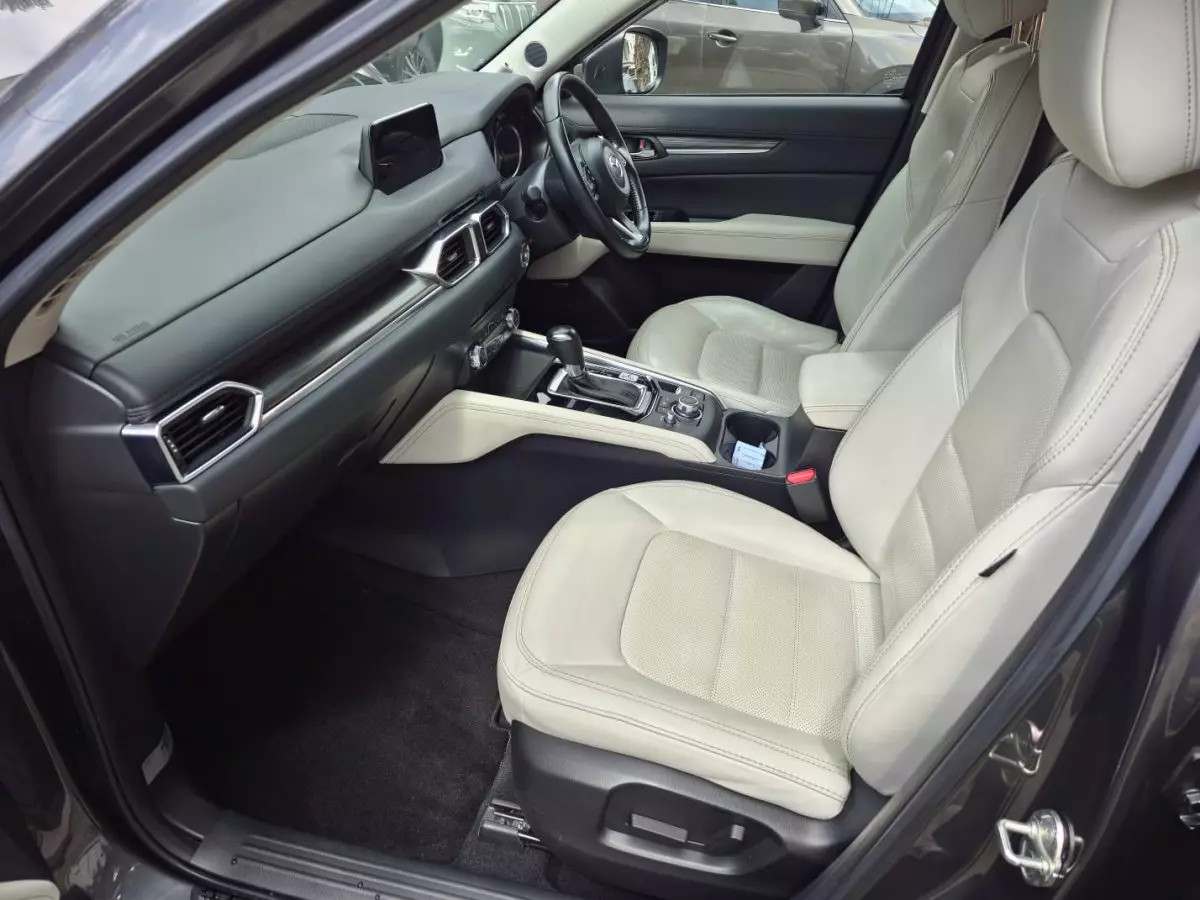 frontSeats