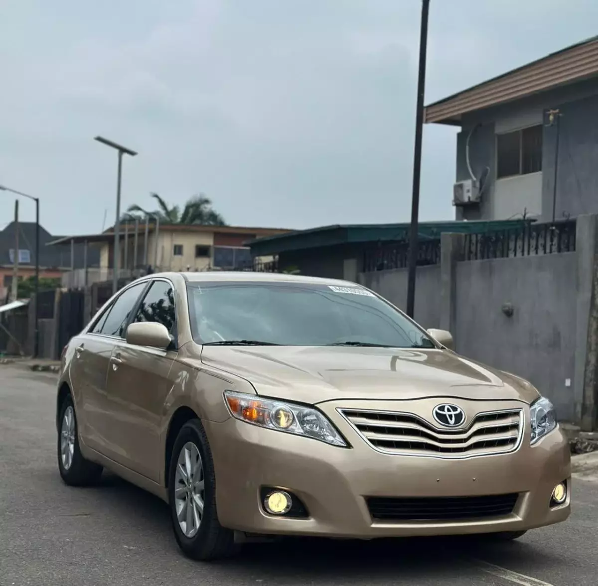 Toyota Camry - 2011