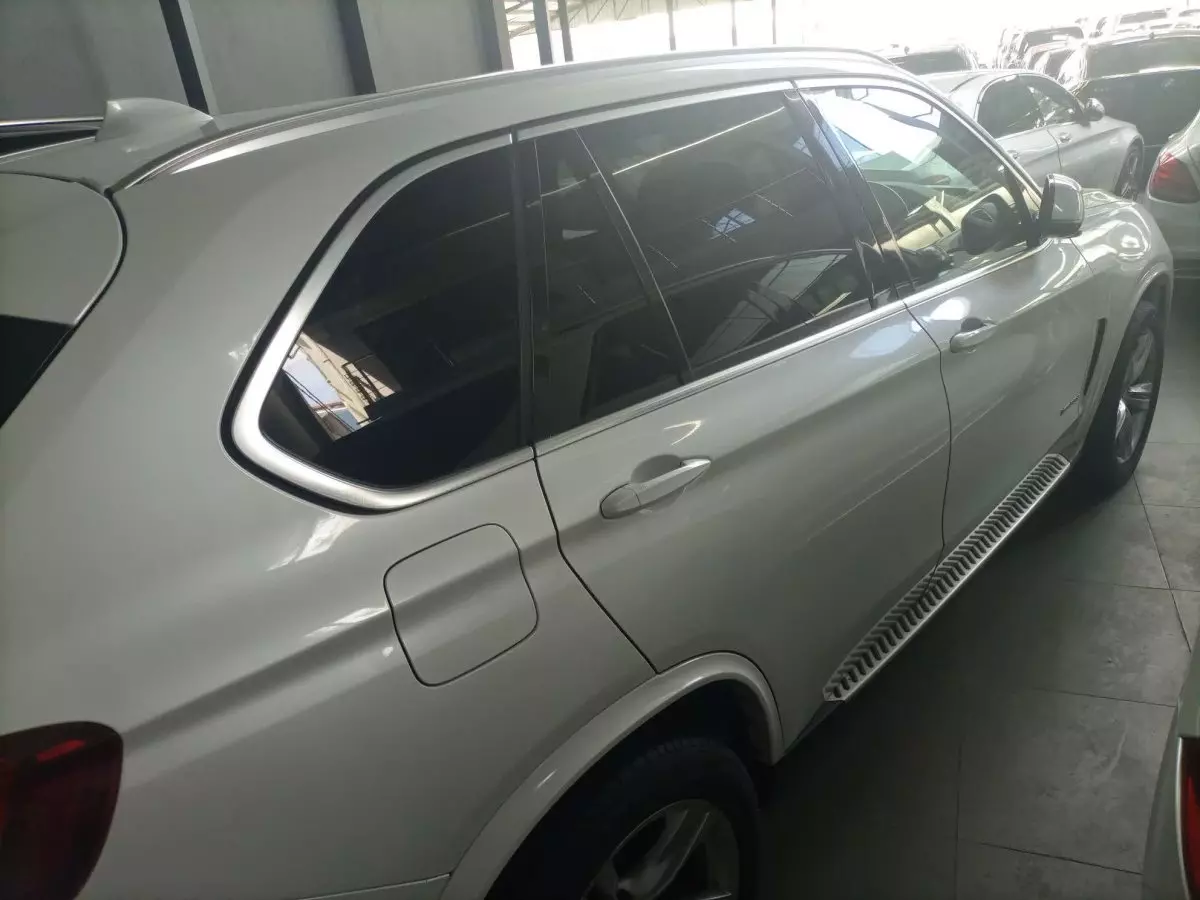 car Left