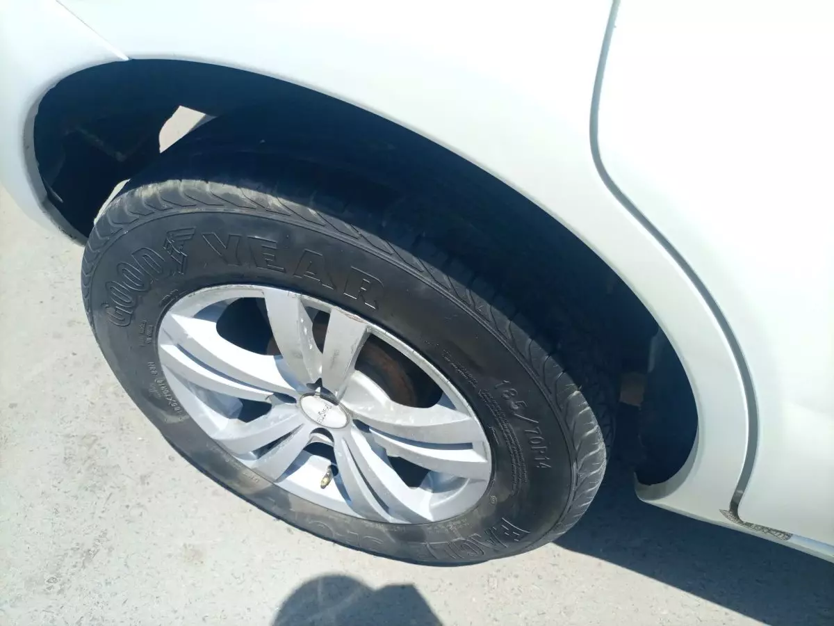 tyre1