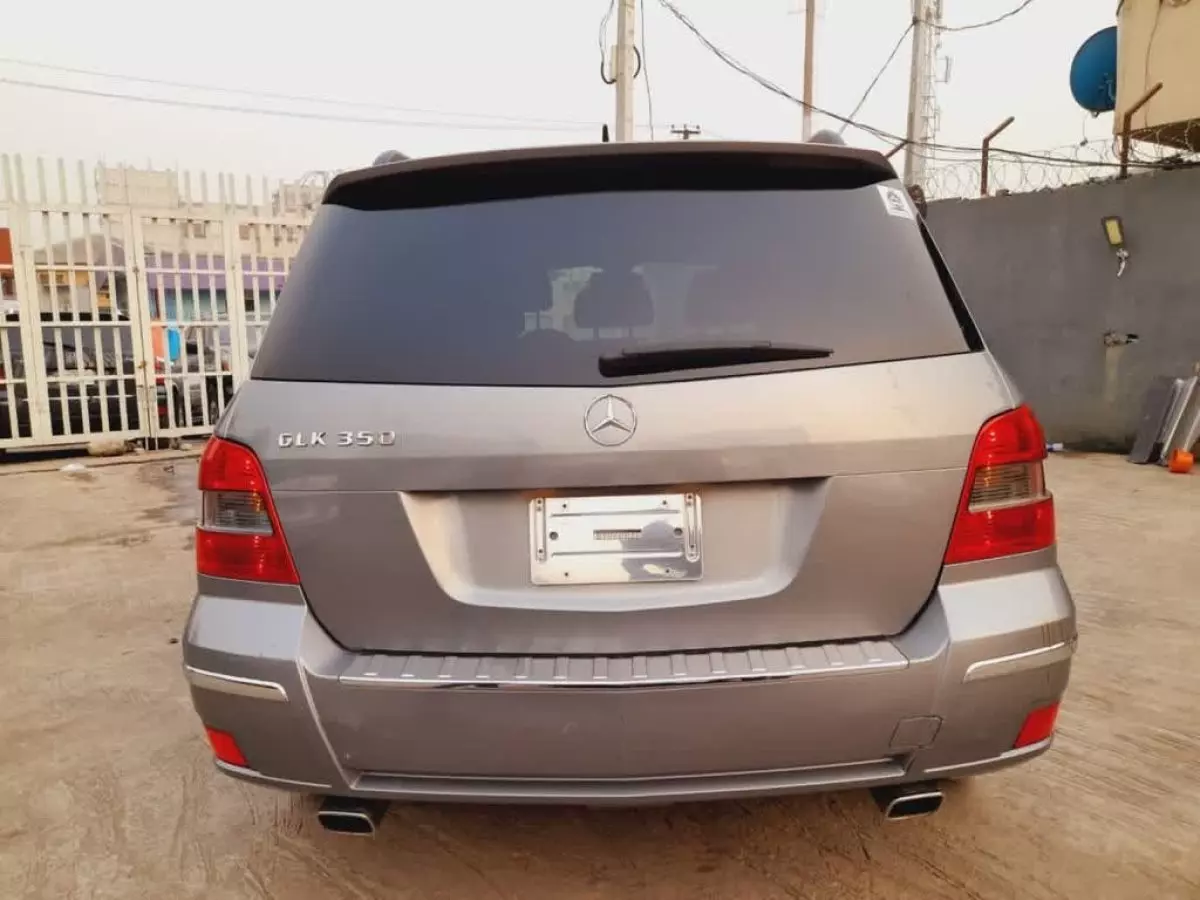 car Back