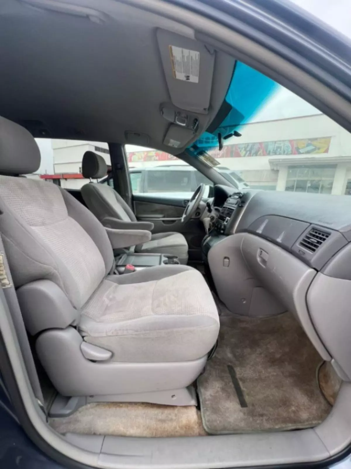 interiorBack