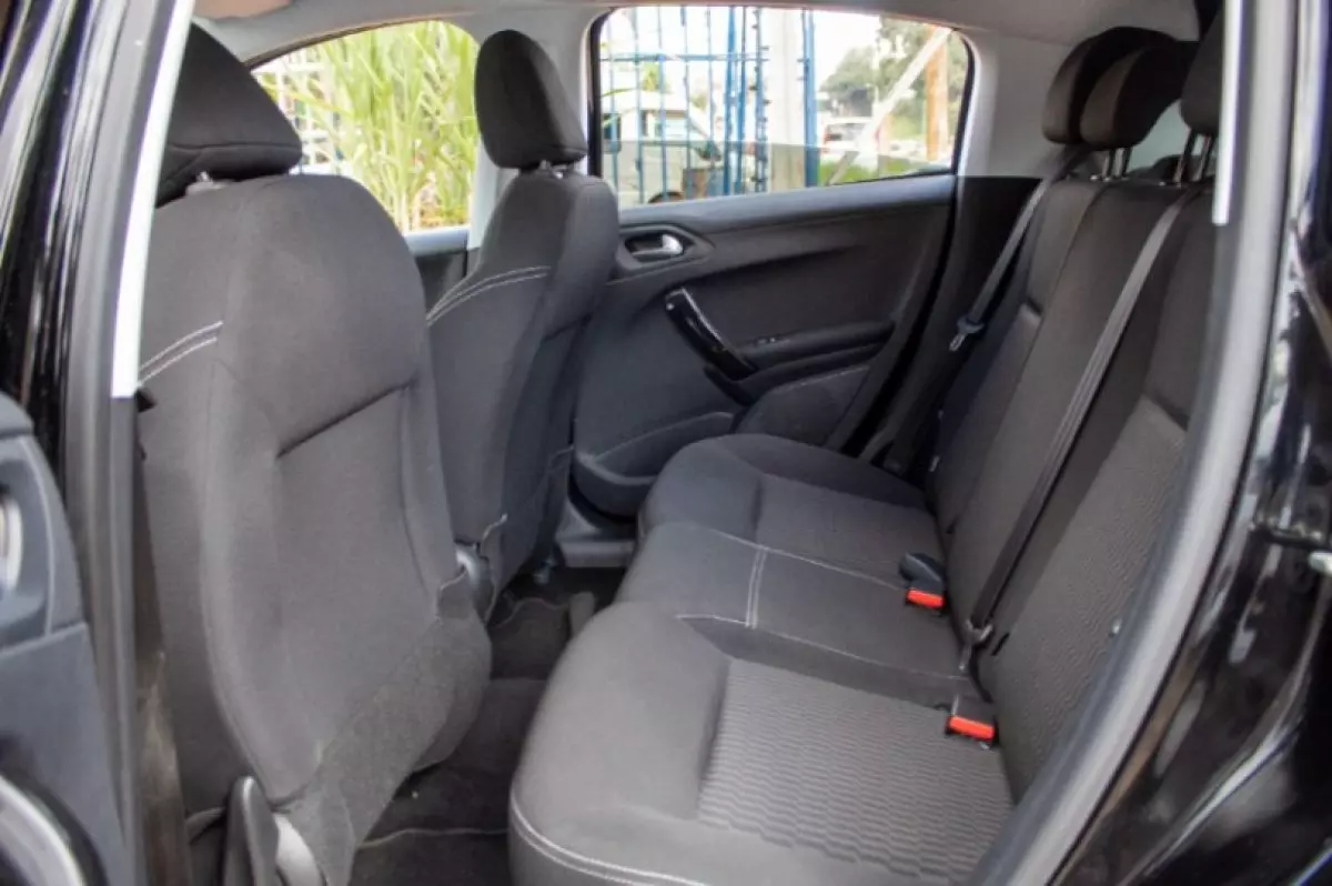 interiorBack