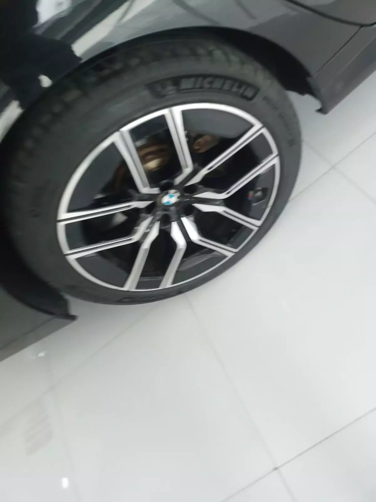 tyre1
