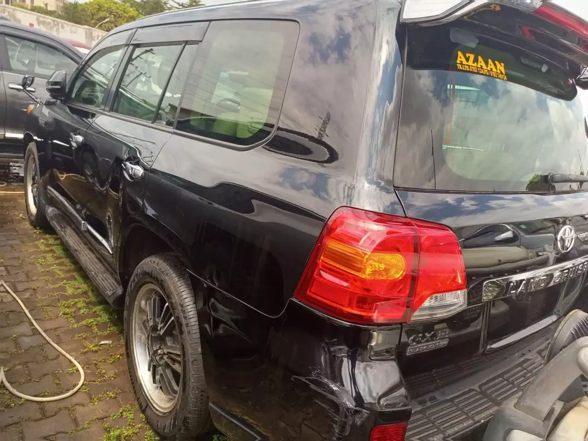 car Left Back