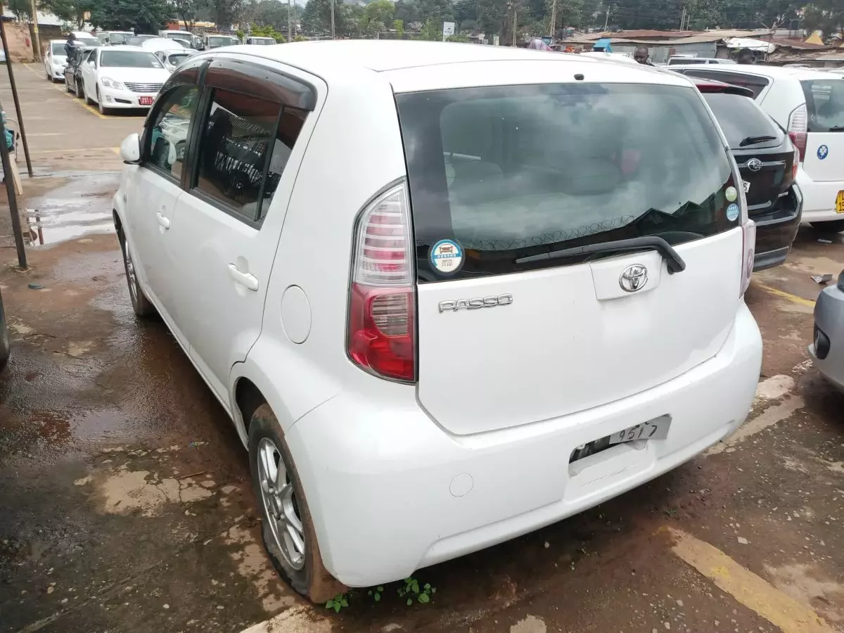 car Left