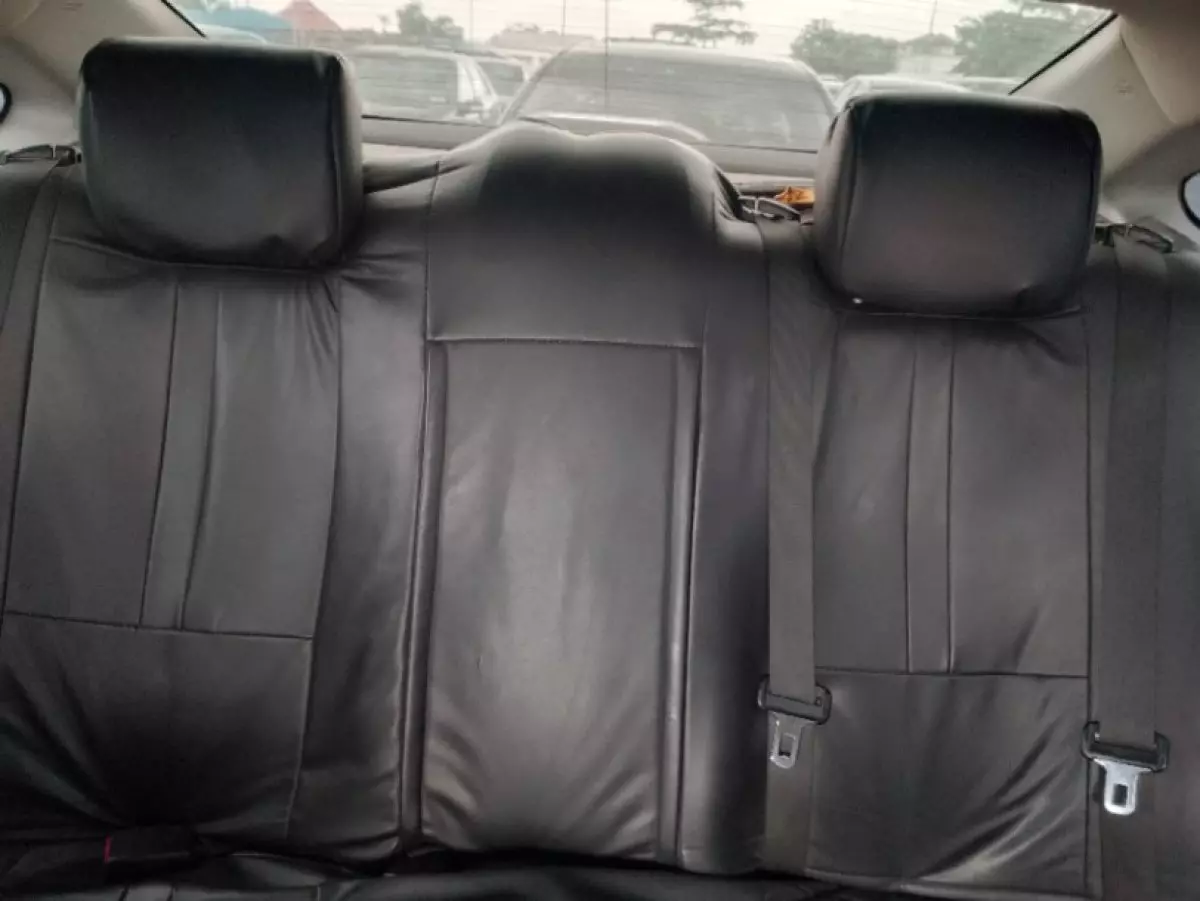 interiorBack
