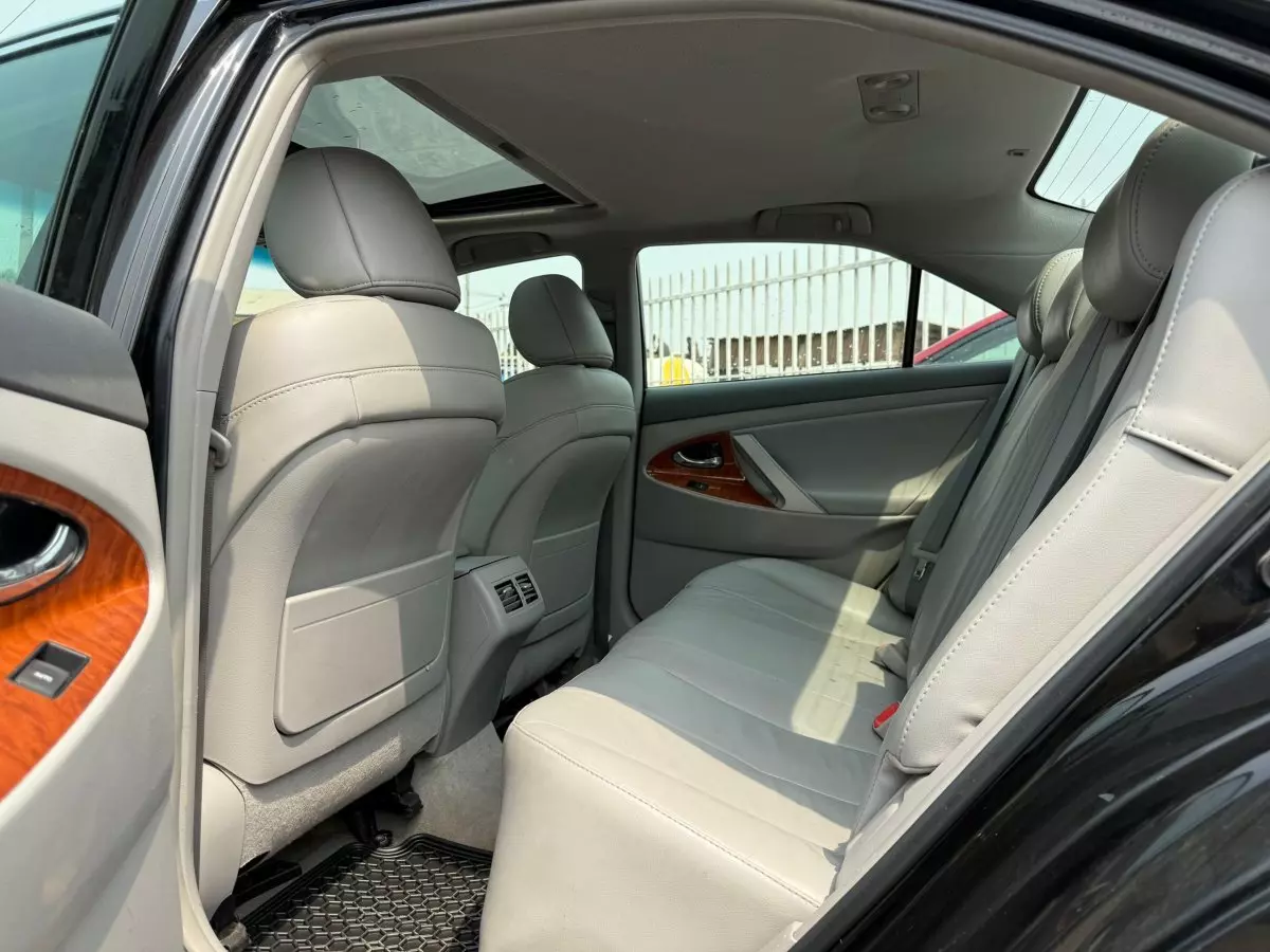 interiorBack