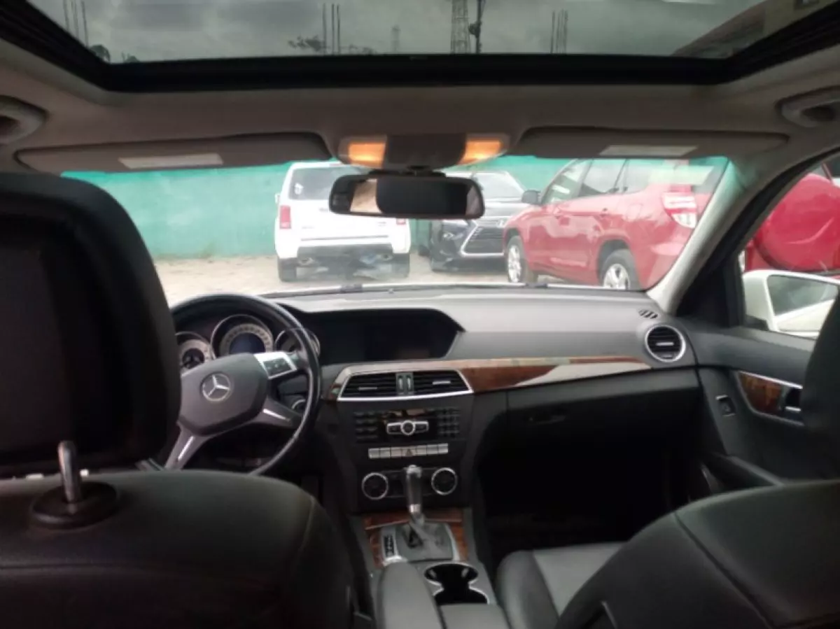 interiorFront