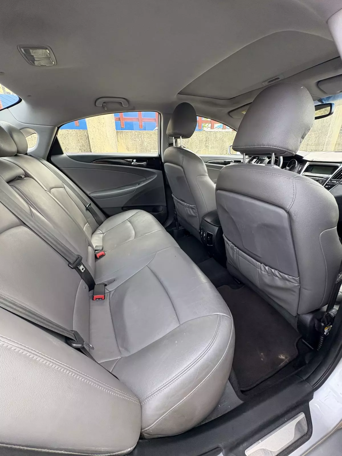 interiorBack