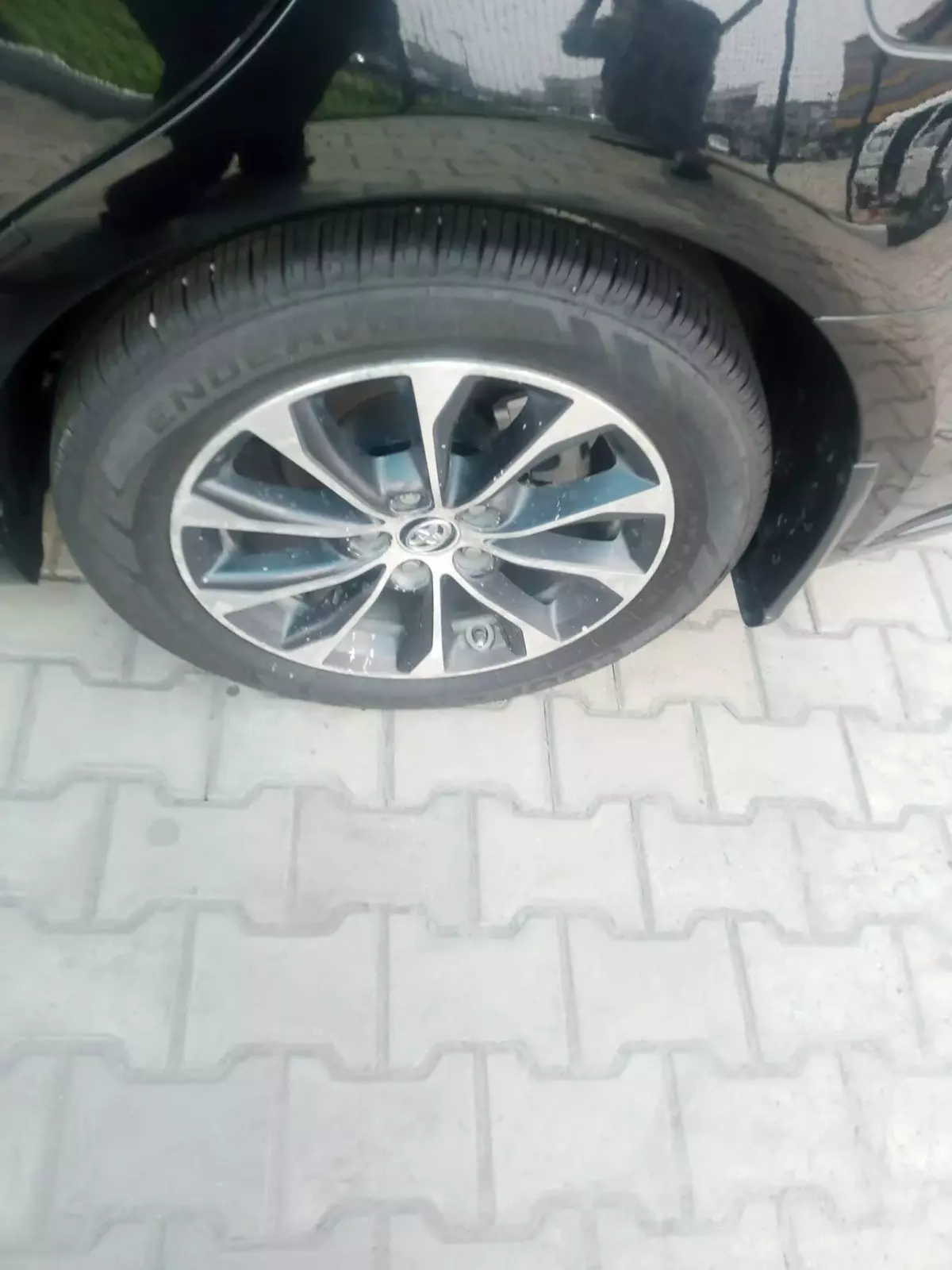 tyre1
