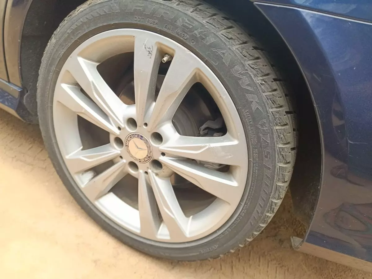 tyre1