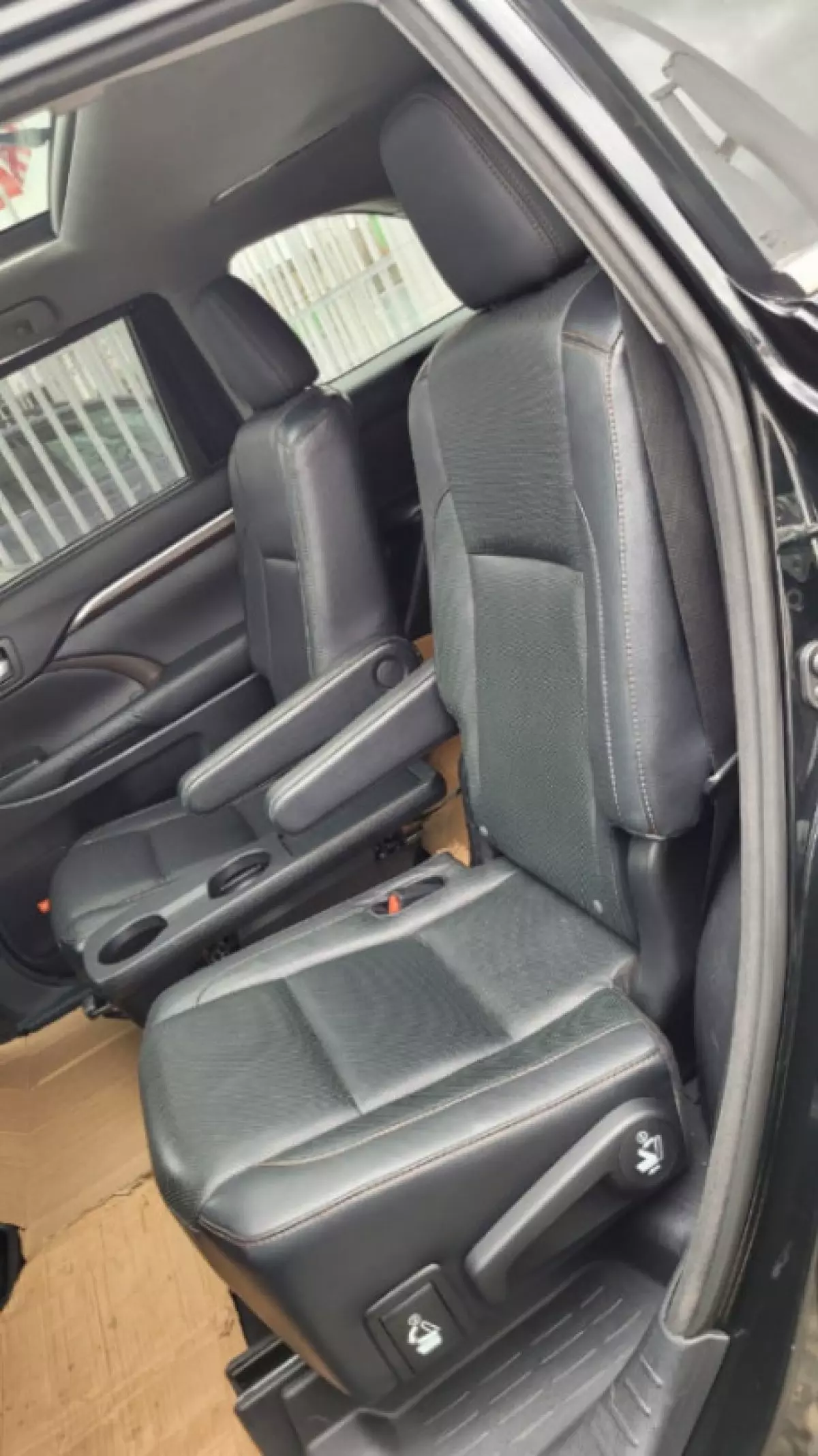 interiorBack