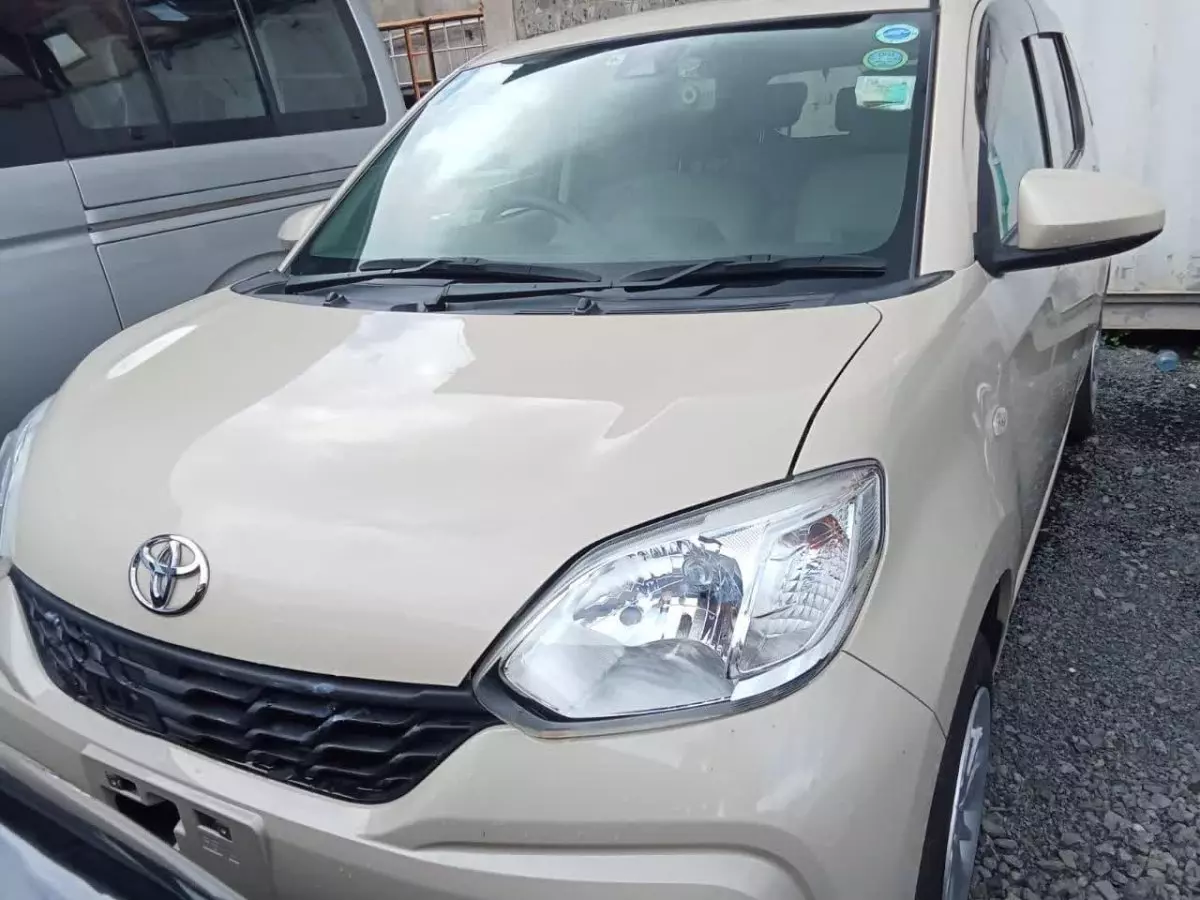 car Left Front