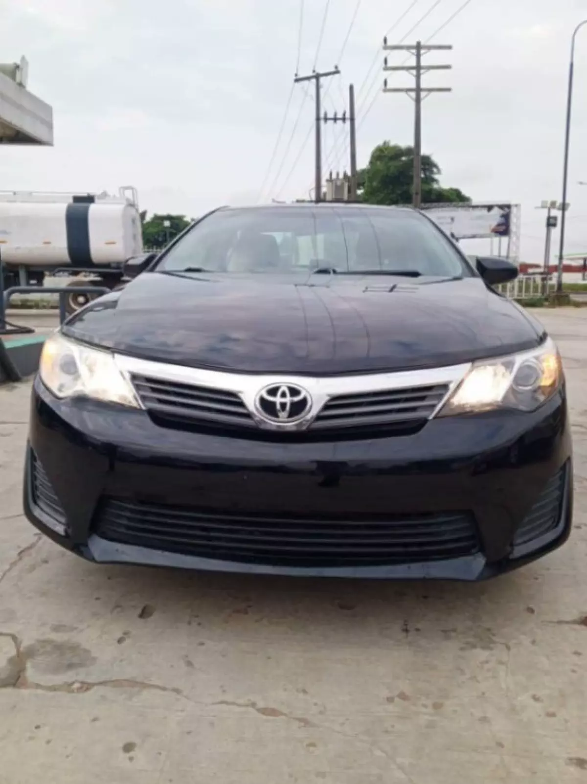 Toyota Camry - 2012