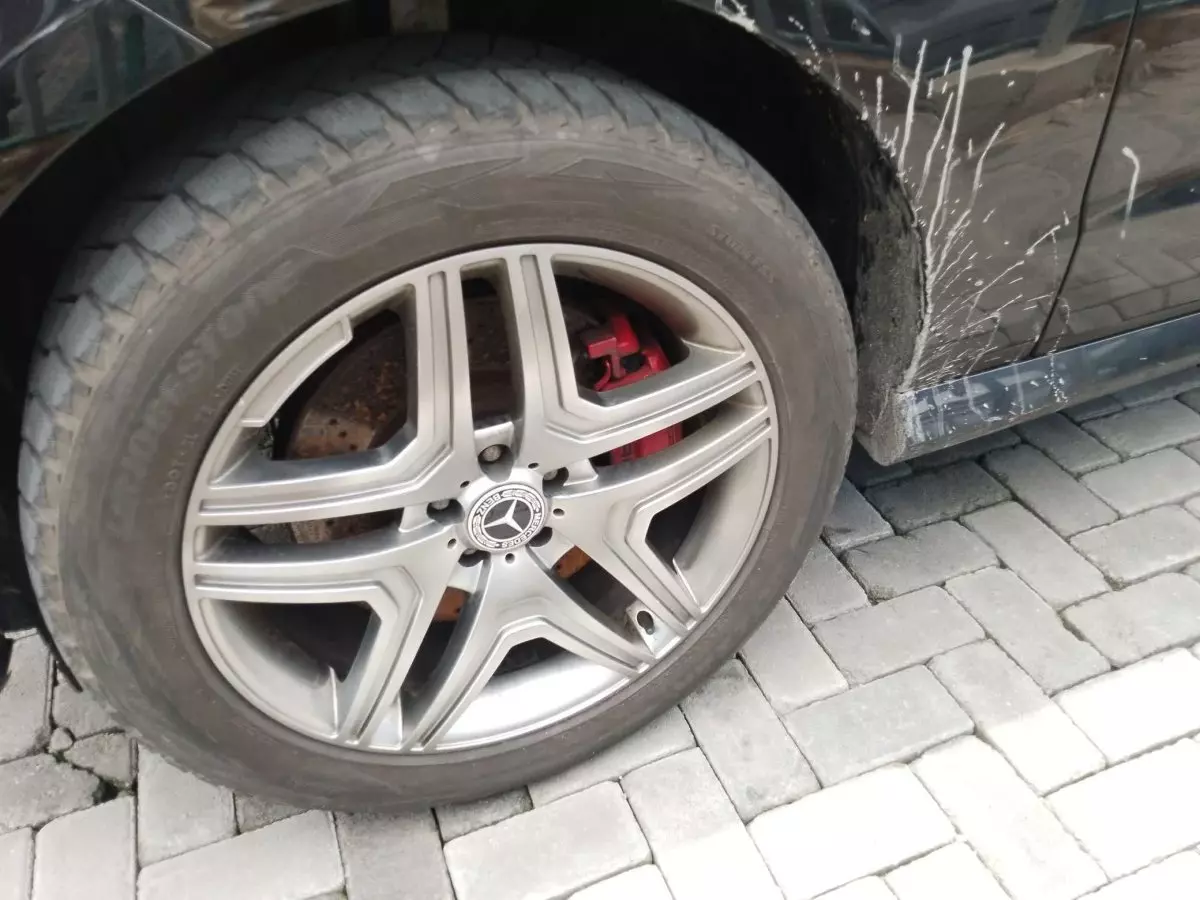tyre2