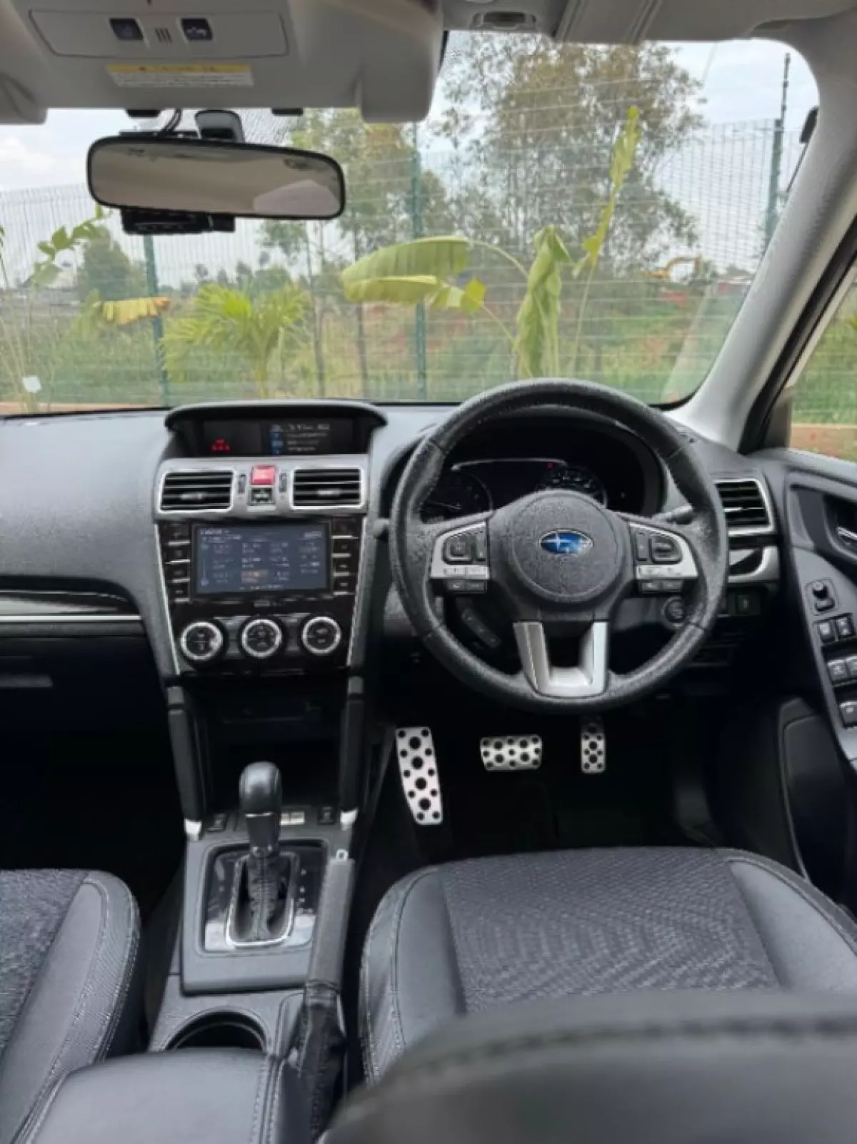 interiorFront