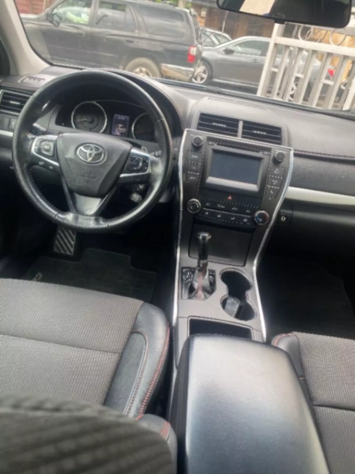 interiorFront