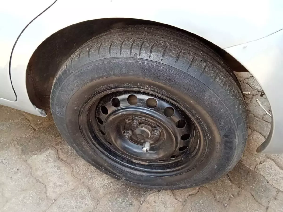 tyre0