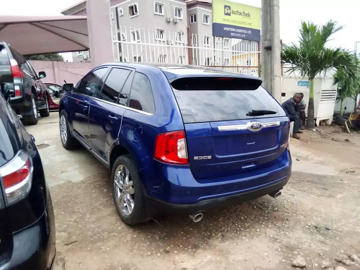 Car Left Back
