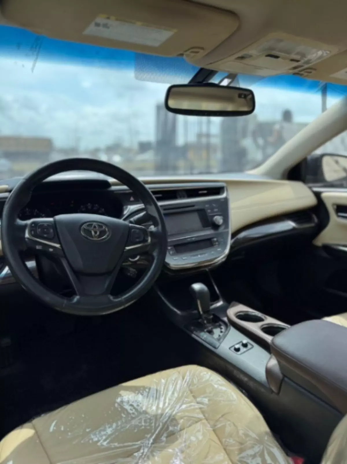 interiorFront