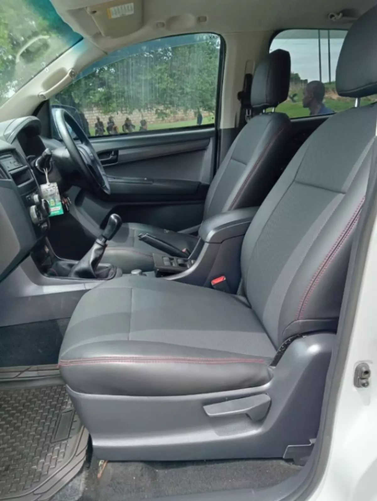 interiorFront