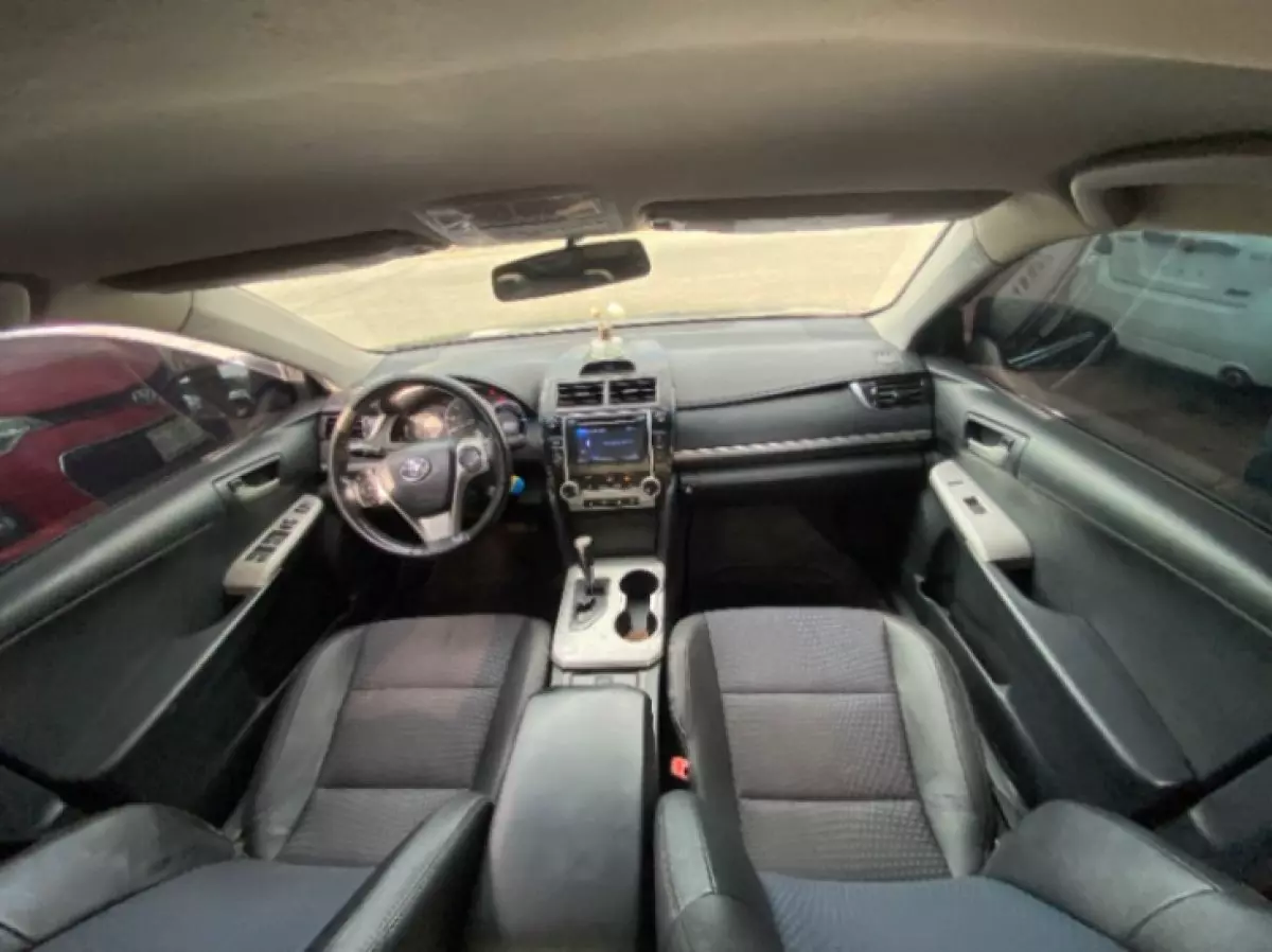 interiorFront