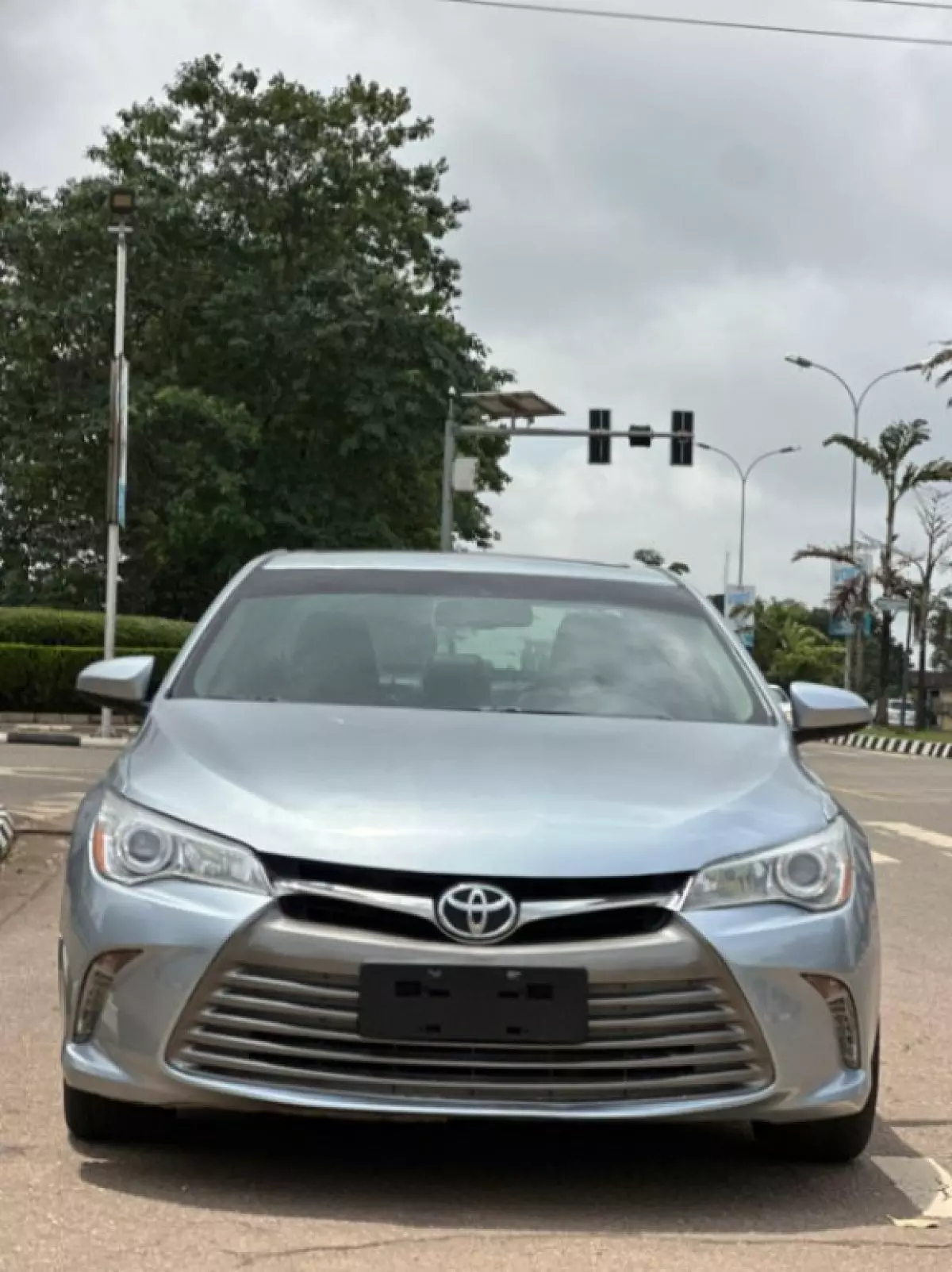 Toyota Camry - 2015
